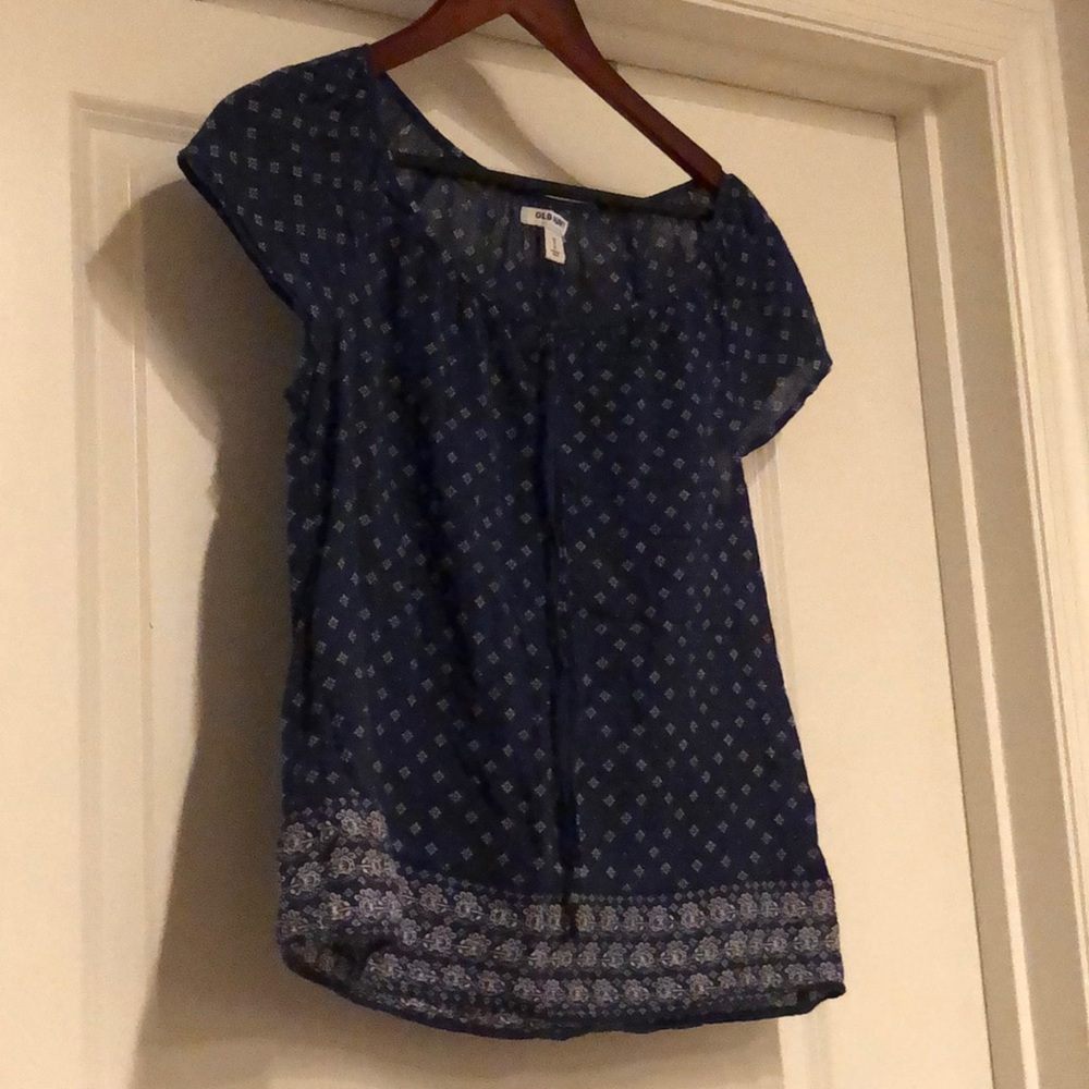 🌸Bundle 4 tops XS Old Navy, Calvin Klein, Chelsea